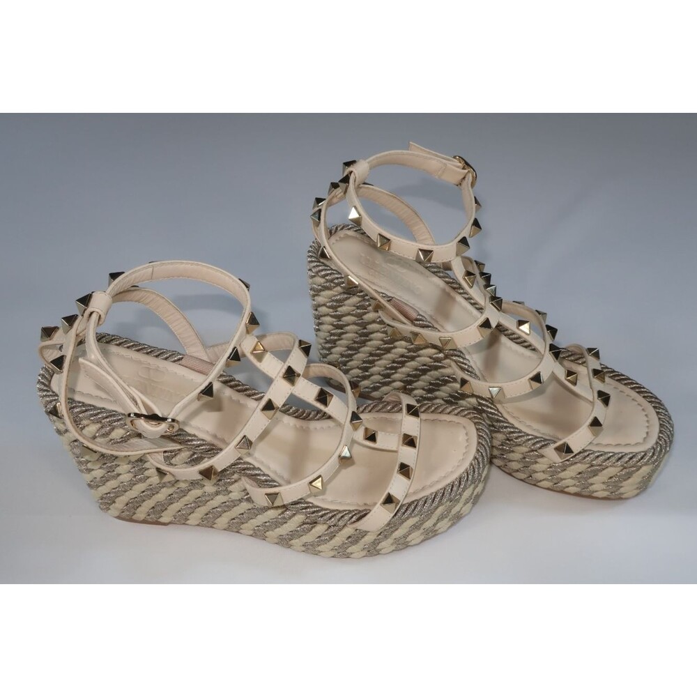 Valentino Garavani Rockstud Torchon 95 Espadrille Wedge Sandals Ivory 36 US 6